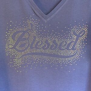 Perfect and purple! Comfy t-shirt with beautiful sparkles!